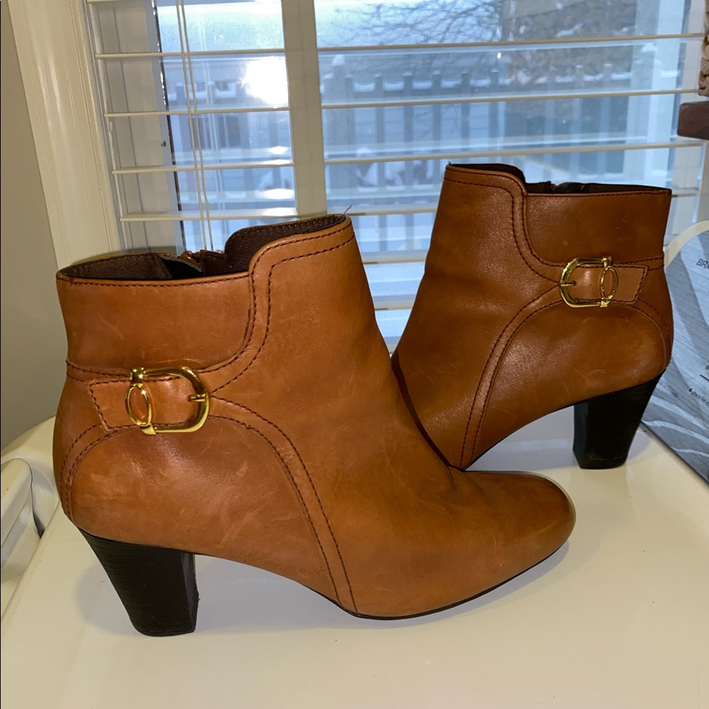 Clarks Ankle Boots (Size 11)